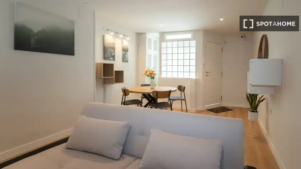 Sala de estar de Piso de alquiler en Barcelona con Aire acondicionado, Calefacción y Amueblado