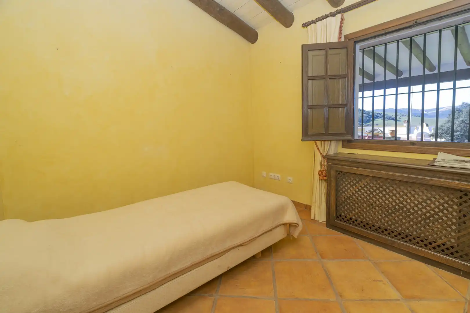 Dormitori de Finca rústica en venda en San Martín del Tesorillo amb Aire condicionat, Jardí privat i Terrassa