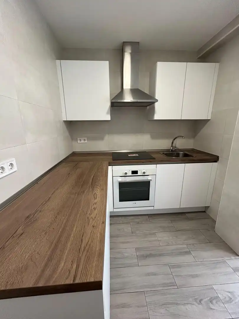 Kitchen of Flat for sale in Málaga  with Air Conditioner, Terrace and Balcony