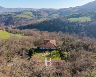 Vista exterior de Finca rústica en venda en Aia amb Calefacció, Terrassa i Balcó