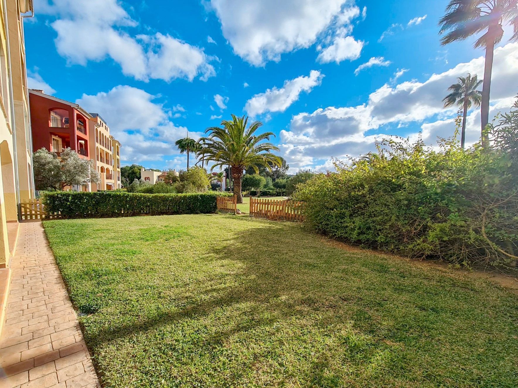 Jardí de Apartament de lloguer en Calvià amb Aire condicionat, Jardí privat i Terrassa