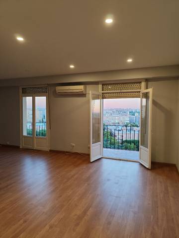 Piso en Alquiler en Niño Jesús