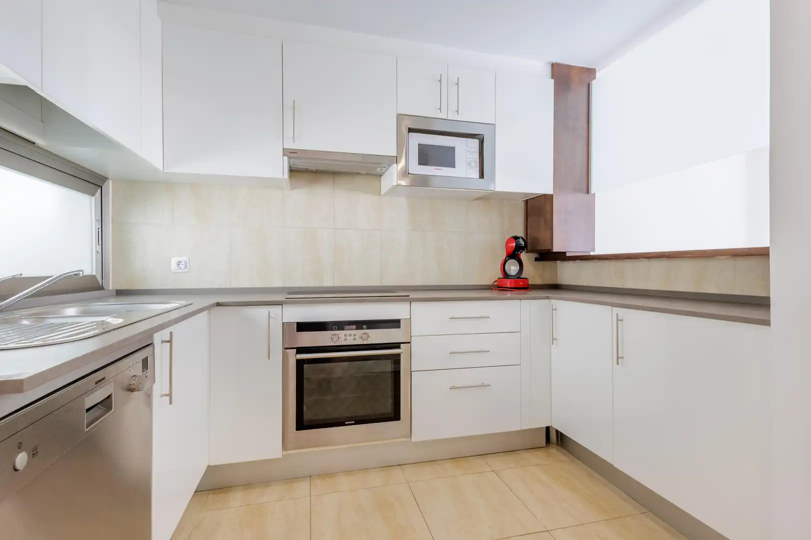 Cocina de Apartamento en venta en Mijas con Aire acondicionado, Calefacción y Jardín privado