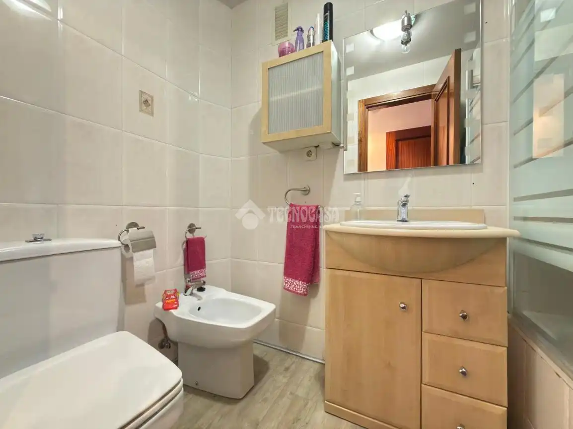 Baño de Piso en venta en Alcobendas con Aire acondicionado, Parquet y Balcón