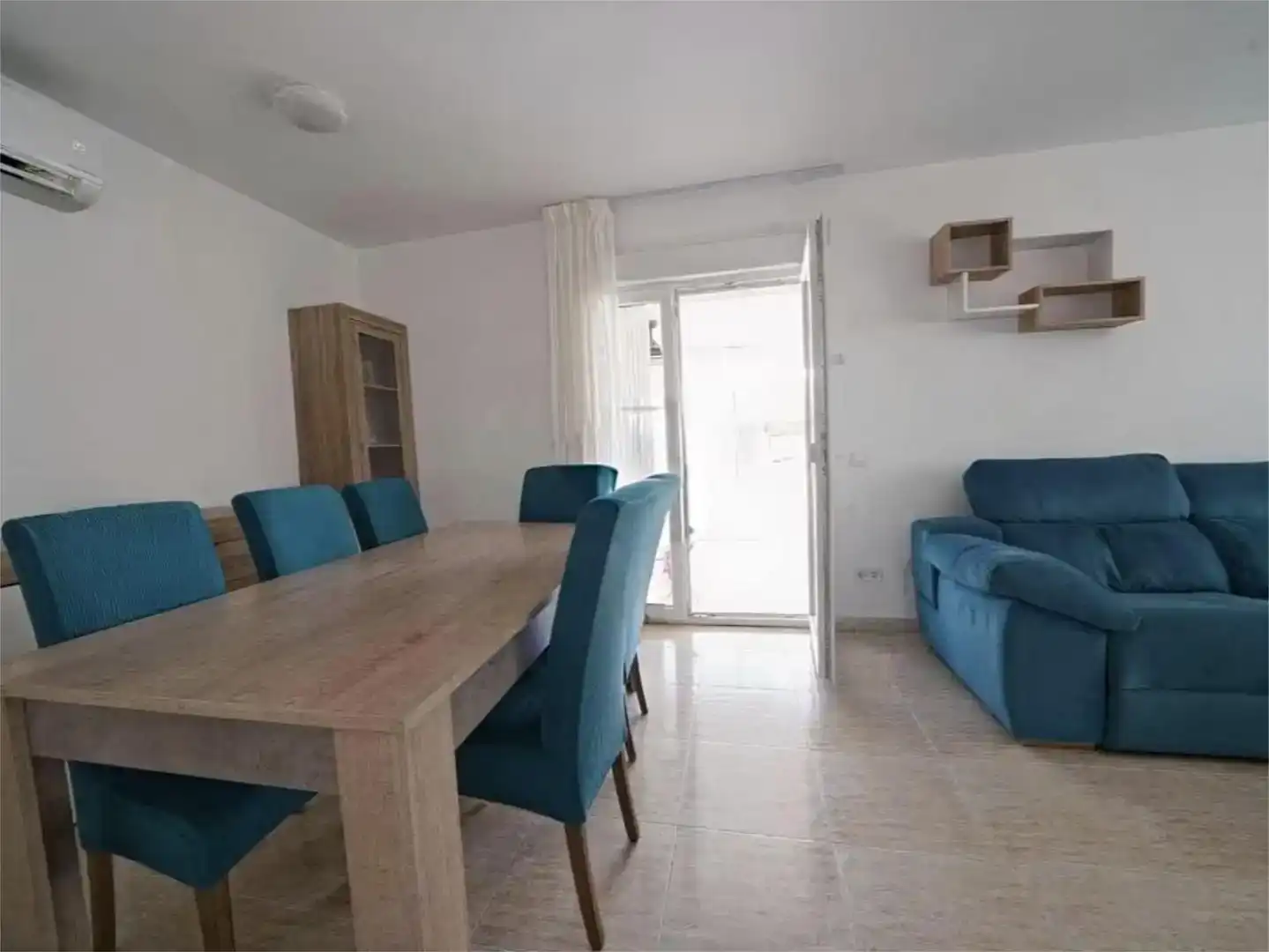 Menjador de Casa o xalet en venda en El Campello amb Aire condicionat, Jardí privat i Traster