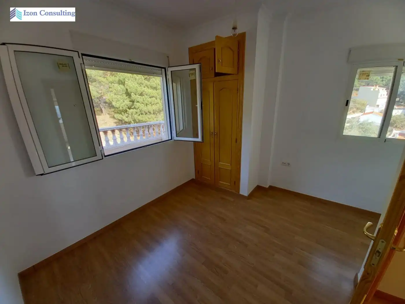 Habitación de Edificio en venta en Paterna del Madera