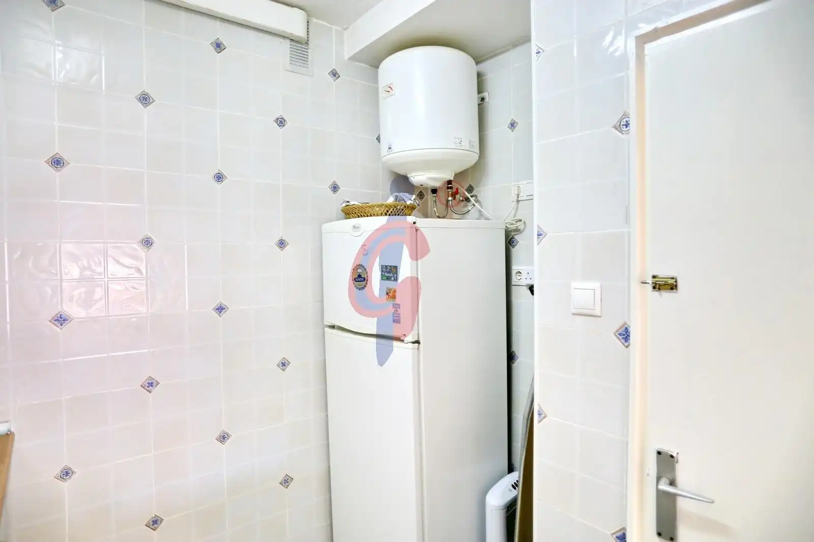 Bathroom of Flat for sale in Guardamar del Segura  with Air Conditioner, Heating and Terrace