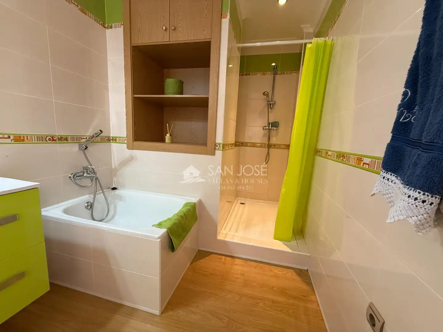 Bany de Casa o xalet en venda en Aspe amb Aire condicionat, Terrassa i Traster