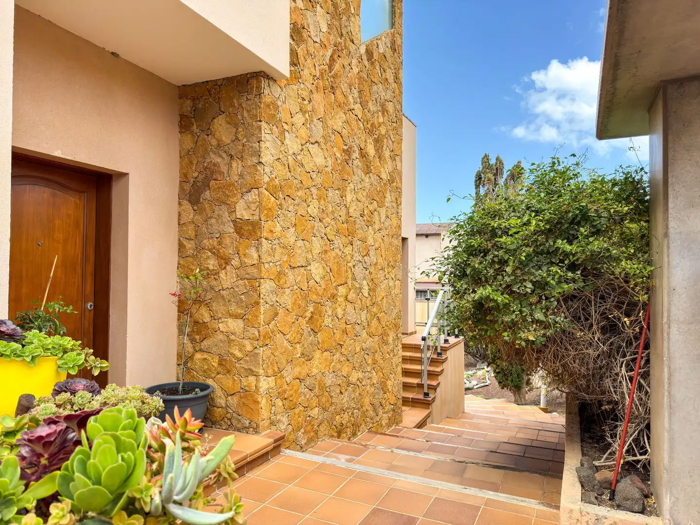 Vista exterior de Casa o xalet en venda en Pájara amb Jardí privat i Moblat