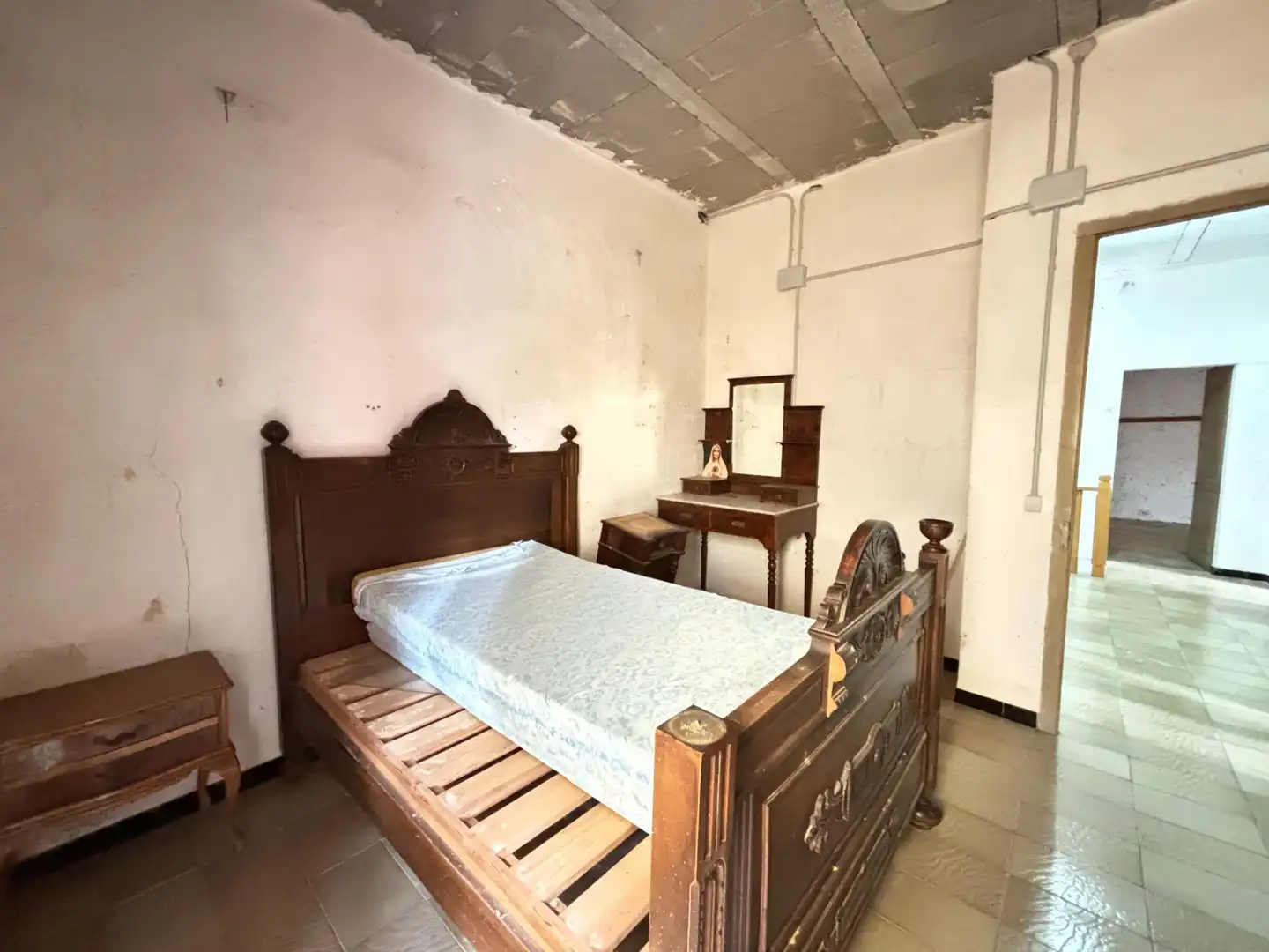 Habitación de Casa adosada en venta en Sant Feliu de Pallerols con Calefacción, Jardín privado y Terraza