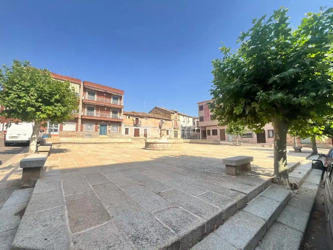 Vista exterior de Casa adosada en venda en Aldeanueva de Barbarroya