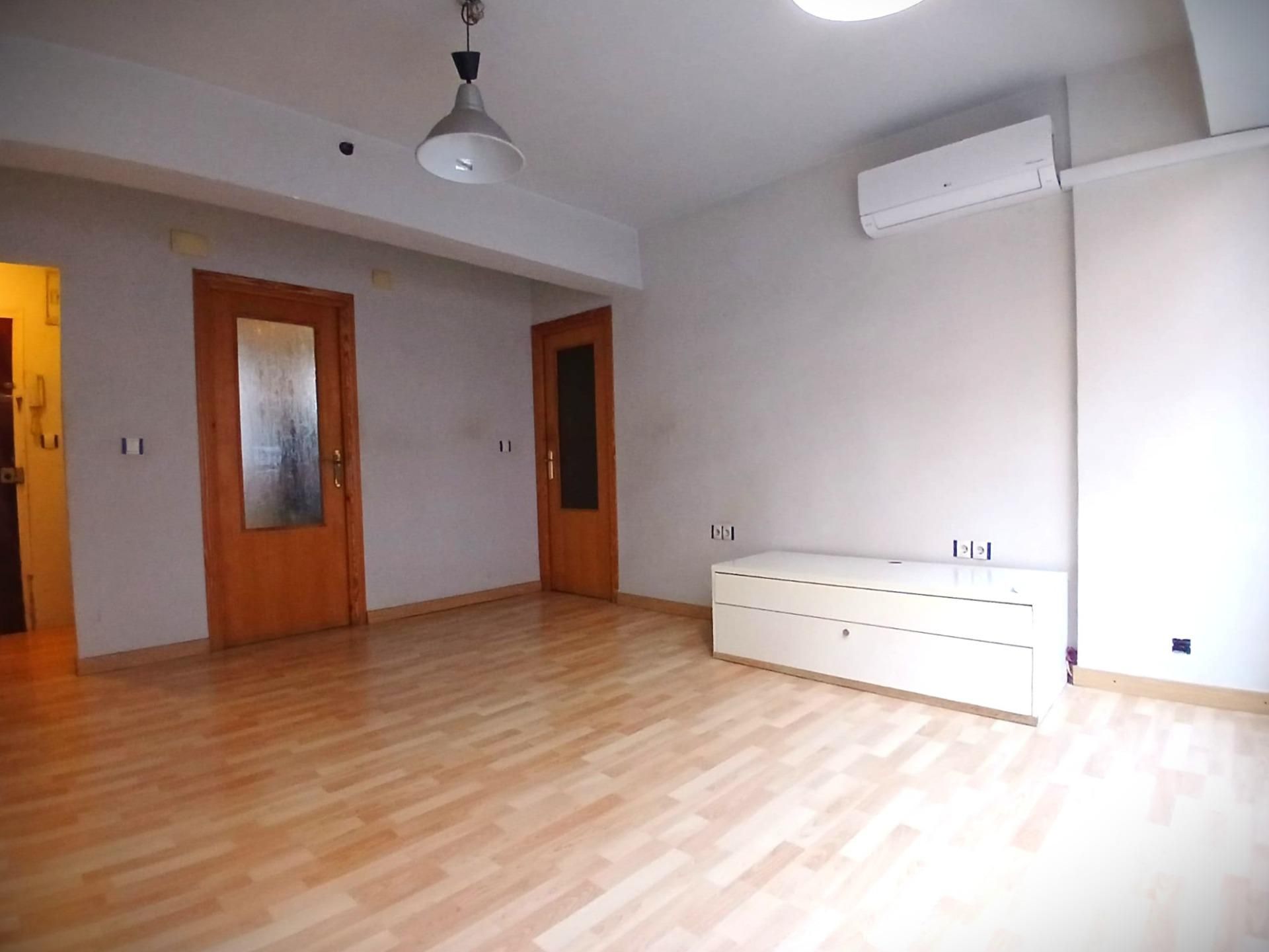 Flat for sale in Florida Alta, Florida - Ciudad de Asís