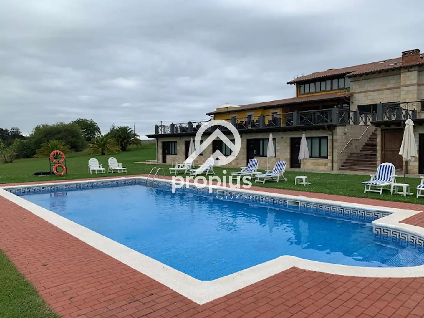 Piscina de Edifici en venda en Ribadedeva