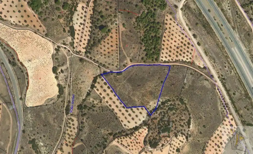 Terrenys i solars en venda a CM VALLE (DEL) Nº Poligono 4 Parcela 1 0 52