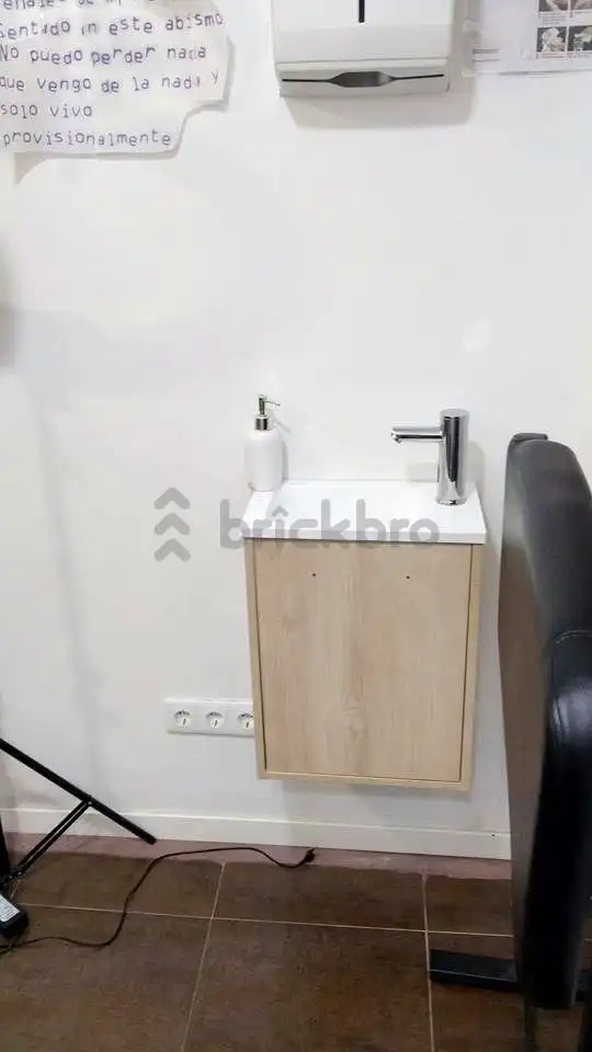 Business premises for sale in calle de la Indústria, imagen 9