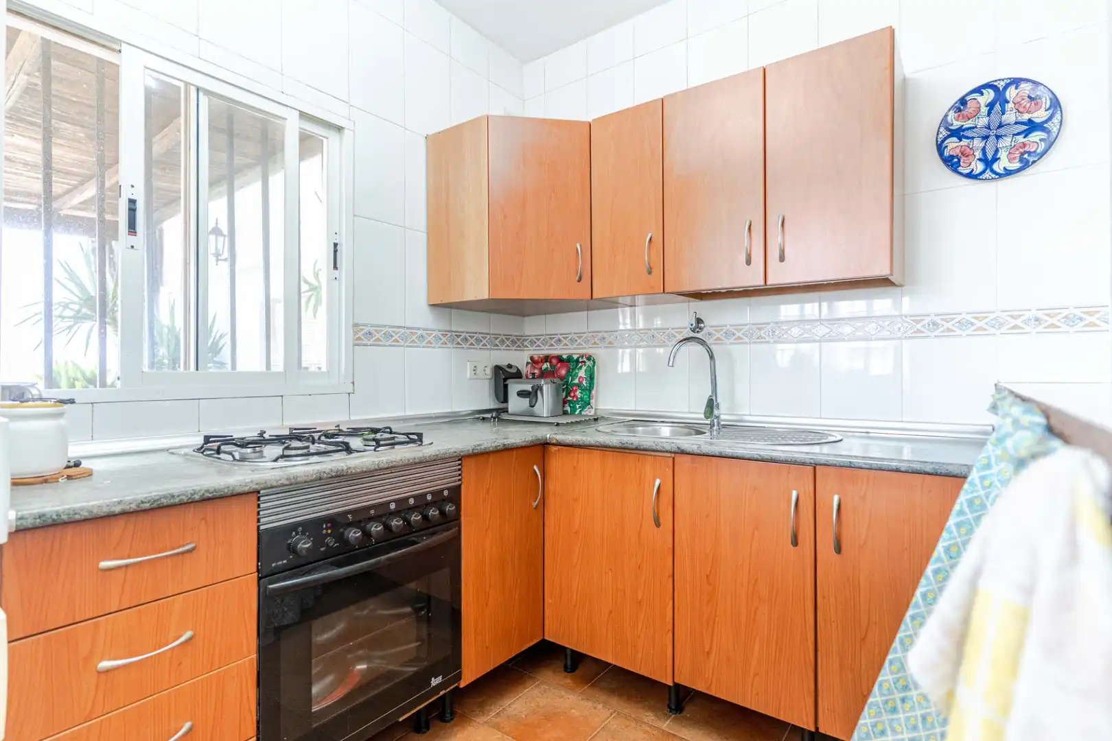 Cocina de Finca rústica en venta en Motril con Calefacción, Jardín privado y Terraza