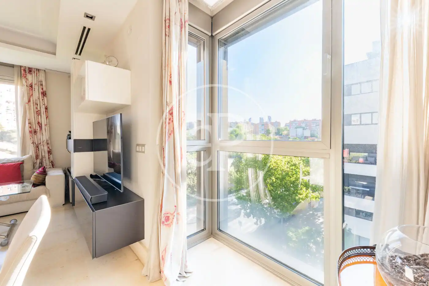 Piso con terraza en venta en C. de Buitrago del Lozoya, imagen 9