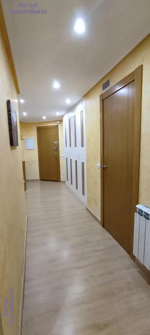 Wohnung zum Verkauf in  Logroño mit Klimaanlage, Heizung und Terrasse