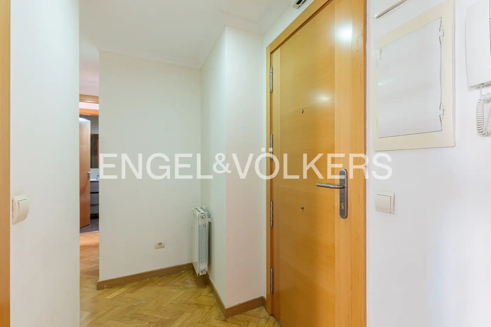 Piso en venta en Coslada con Aire acondicionado, Calefacción y Parquet