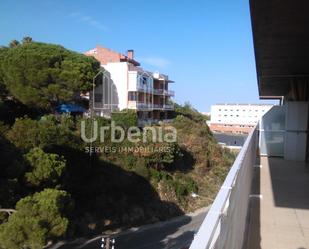 Vista exterior de Àtic en venda en Calella amb Terrassa