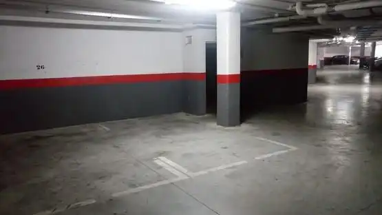 Parking de Piso en venta en Nerja con Calefacción, Terraza y Trastero
