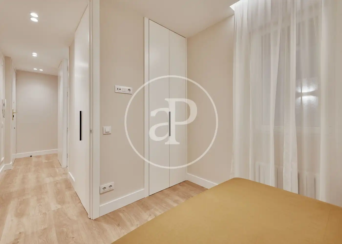 Habitación de Piso en venta en Madrid con Aire acondicionado, Calefacción y Jardín privado