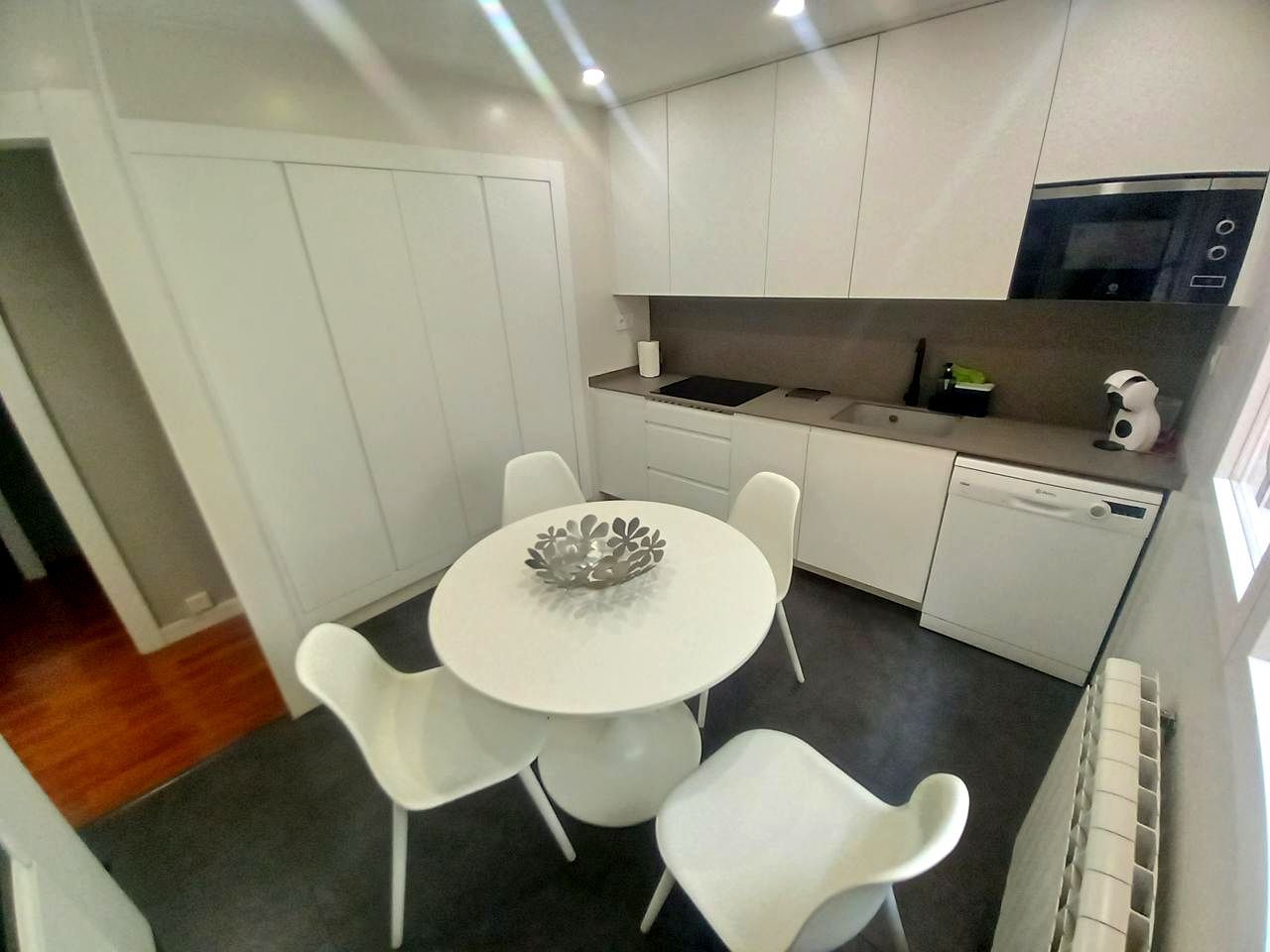 Kitchen of Flat for sale in  Zaragoza Capital  with Air Conditioner, Heating and Storage room