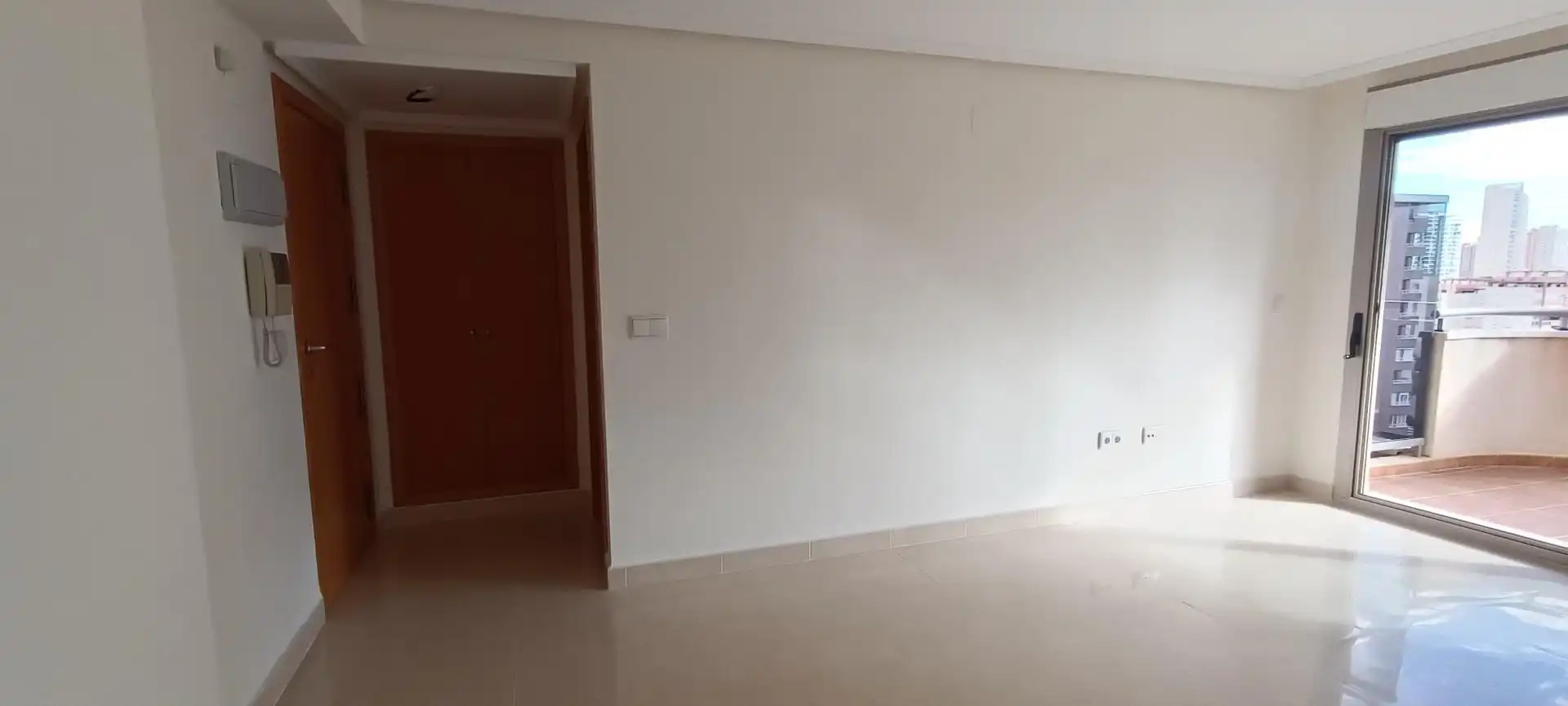 Apartament amb piscina en venda a Avinguda Mestral, imagen 7
