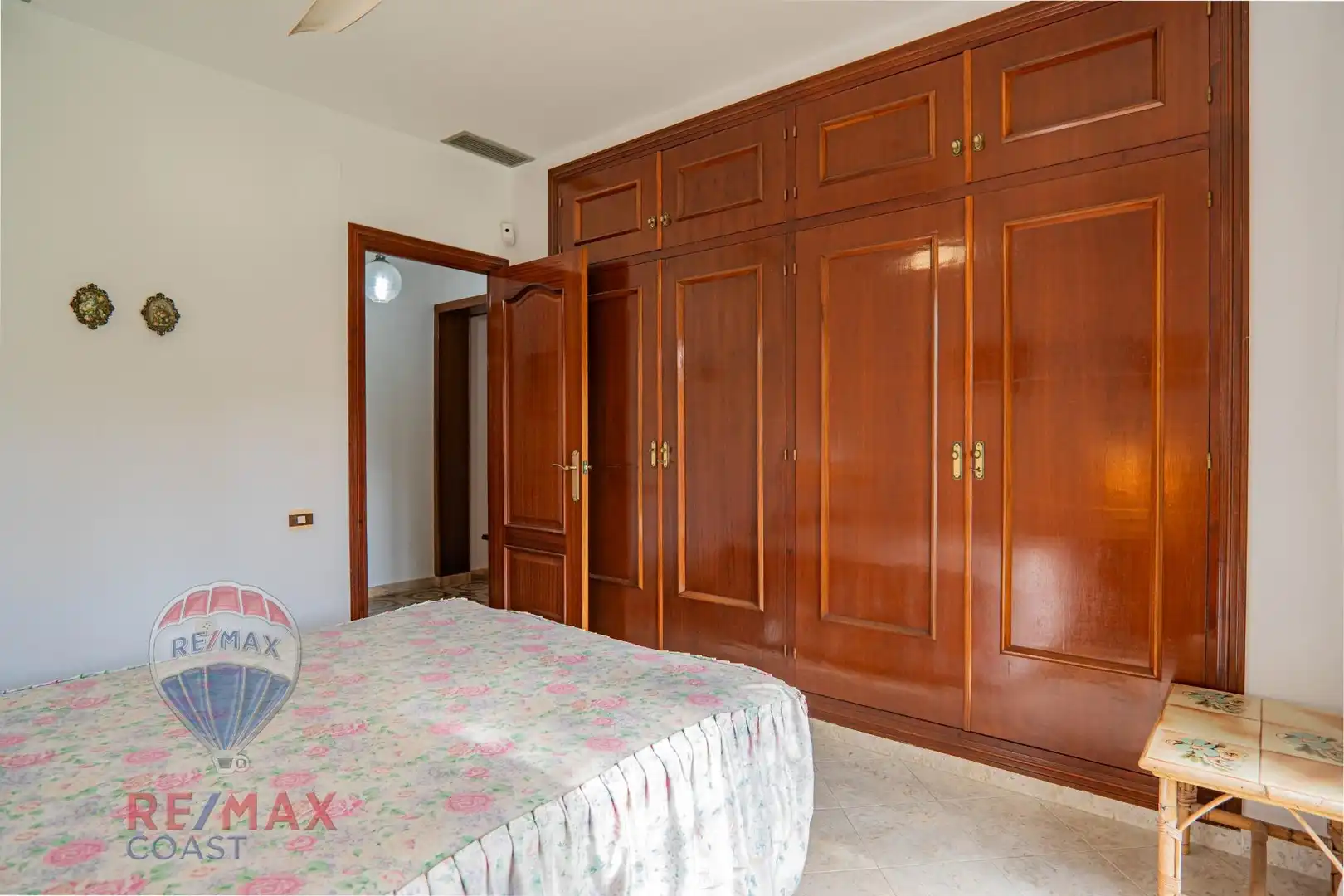 Habitación de Casa o chalet en venta en Torrox con Aire acondicionado, Calefacción y Jardín privado