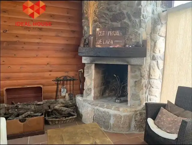 Finca rústica en venda en Villacastín amb Jardí privat, Terrassa i Moblat