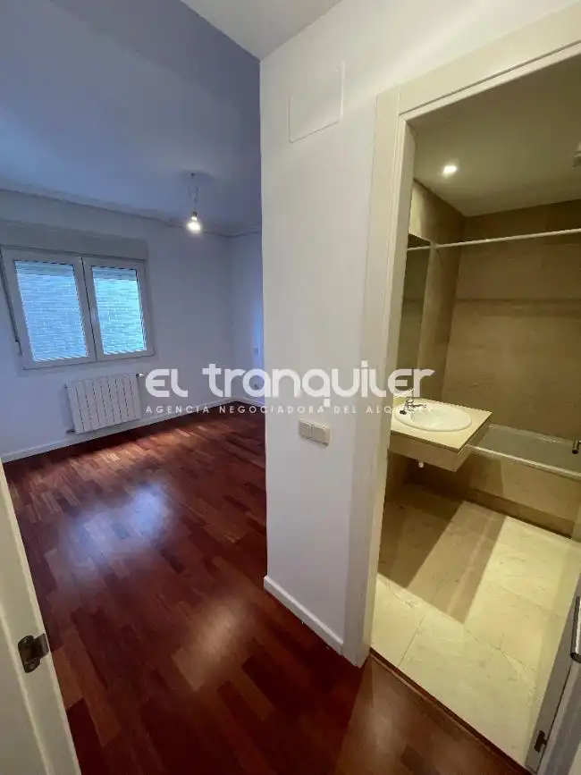 Bedroom of Flat for rent in Collado Villalba  with Storage room, Washing machine and Alarm