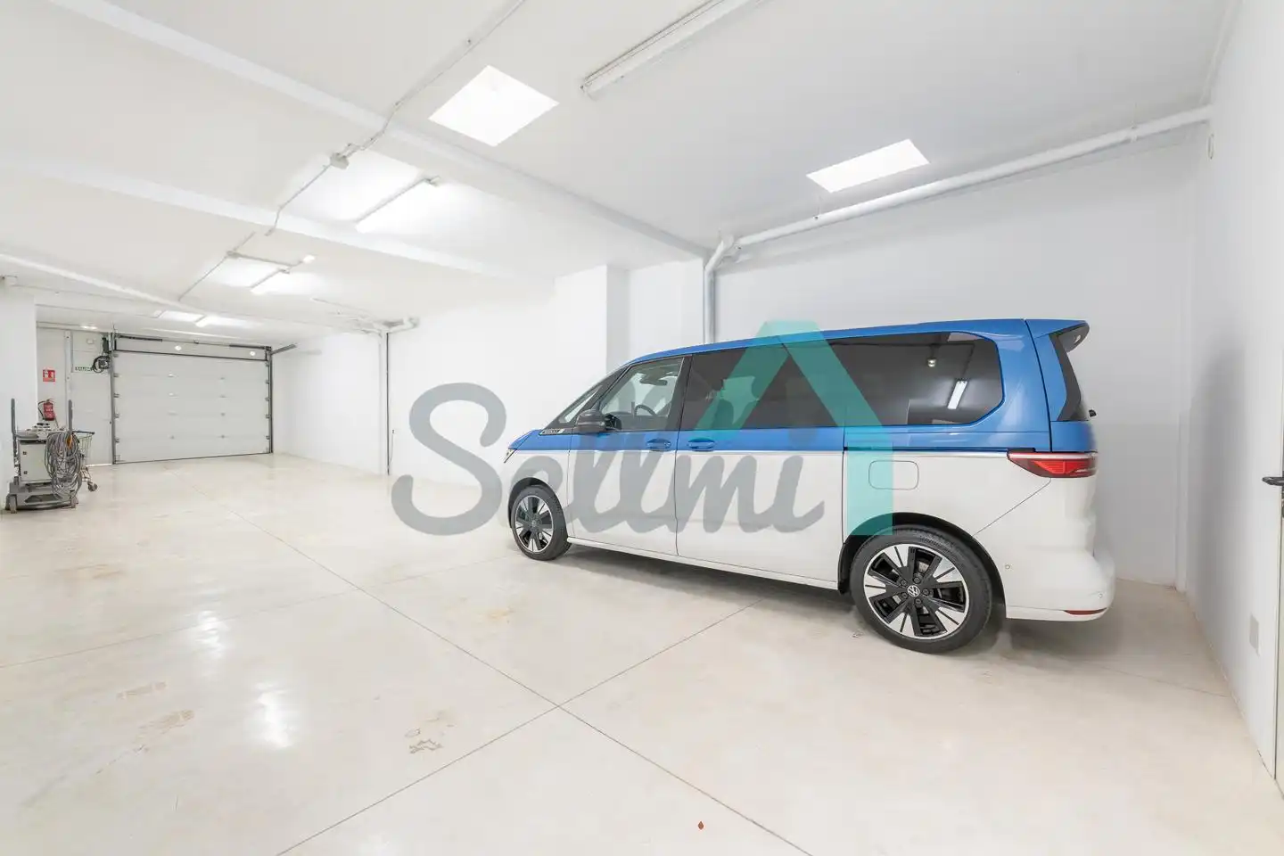 Parking de Local en venta en Oviedo 