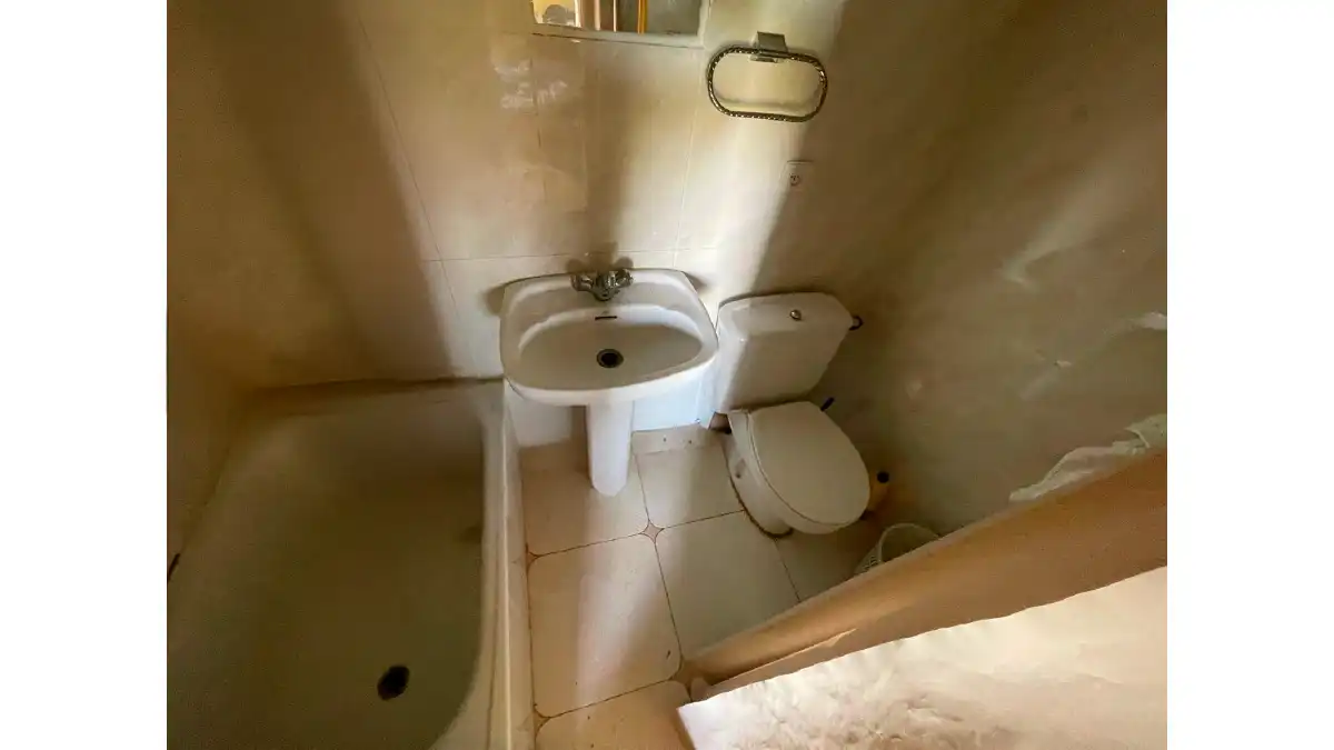 Bathroom of Buildings for sale in Sancti-Spíritus (Salamanca)