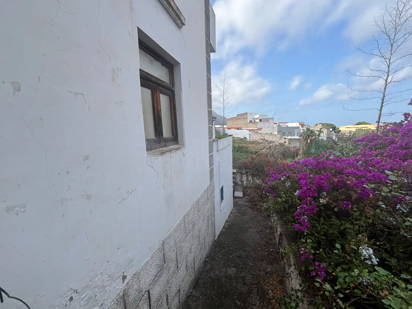 Vista exterior de Casa o xalet en venda en Buenavista del Norte amb Jardí privat i Terrassa