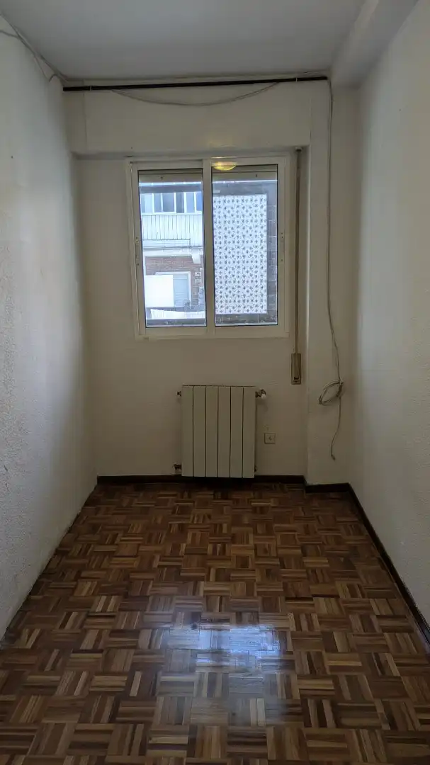 Habitación de Piso en venta en Madrid con Calefacción y Terraza