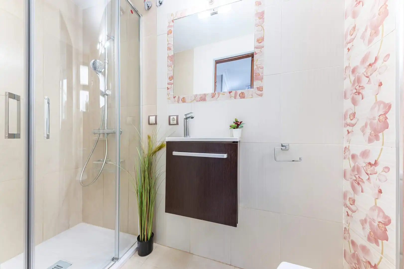Baño de Piso en venta en Alicante / Alacant con Terraza, Balcón y Alarma