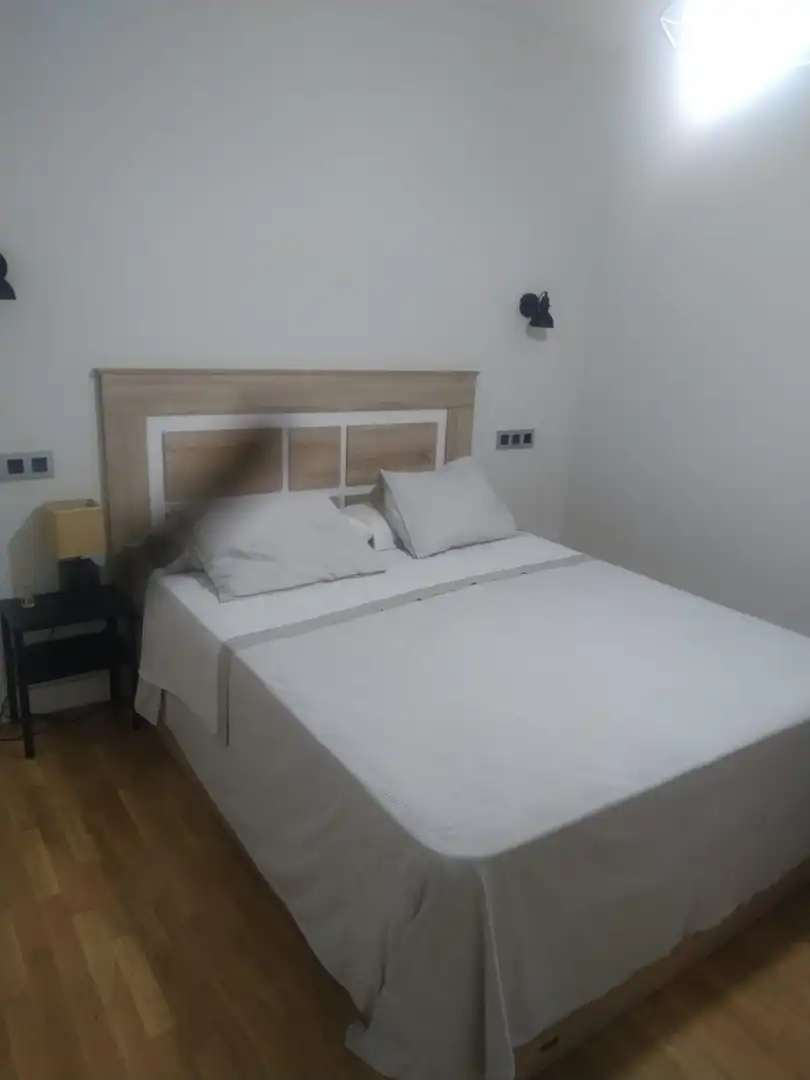 Schlafzimmer von Wohnung zur Miete in Badajoz mit Klimaanlage, Heizung und Parkett