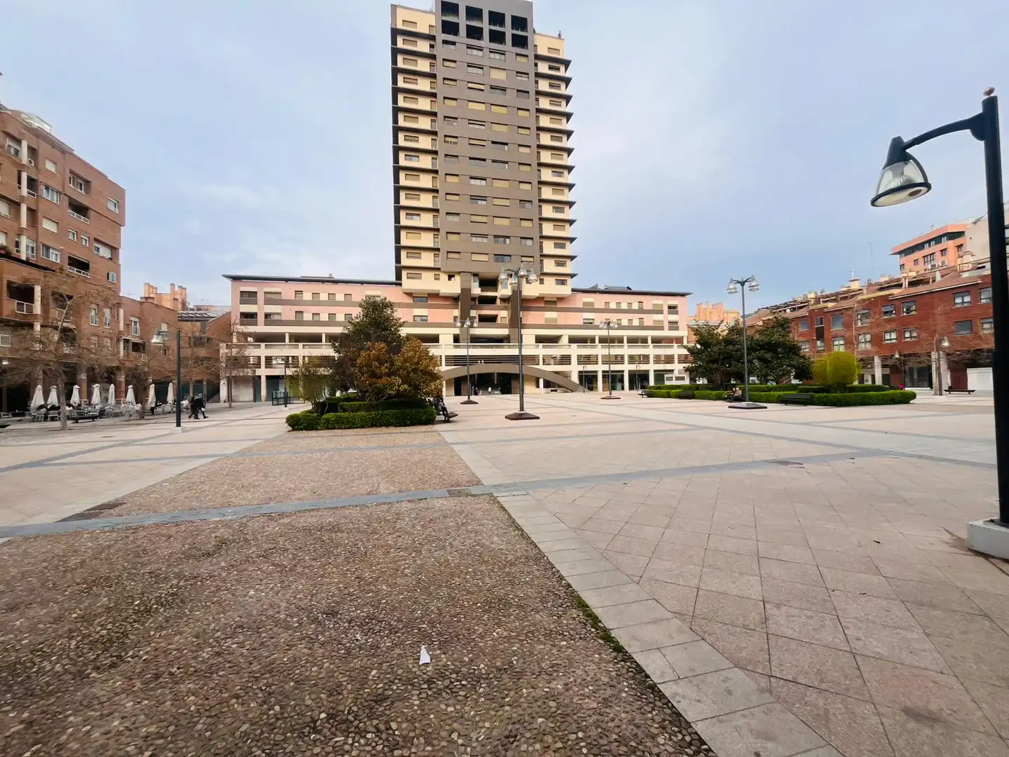 Außenansicht von Garage zur Miete in Granada