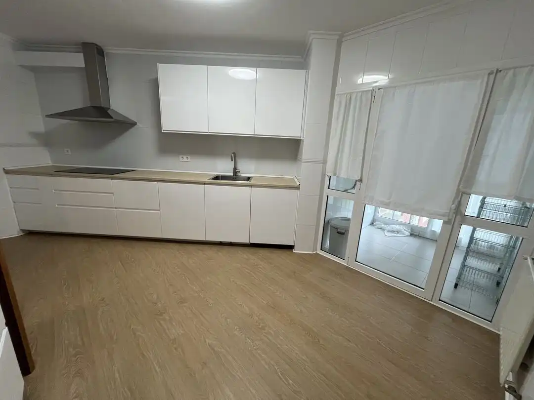 Küche von Wohnung zur Miete in Leioa mit Heizung, Privatgarten und Abstellraum