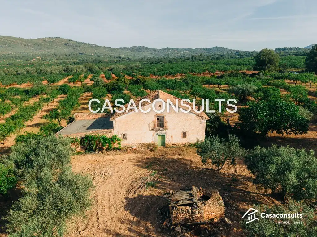 Casa rustica con giardino in vendita a Useras /  Les Useres