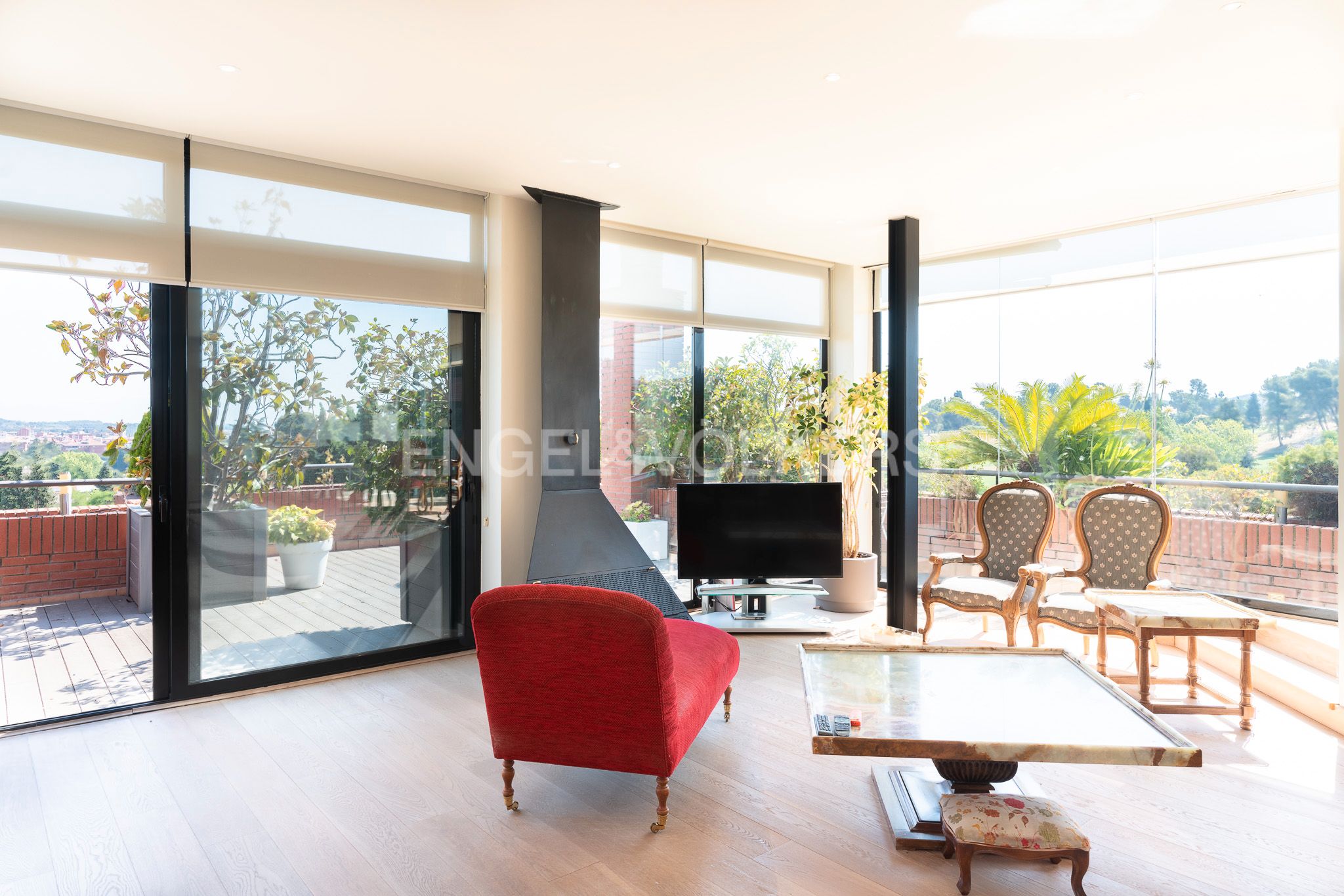 Sala d'estar de Àtic en venda en Sant Cugat del Vallès amb Aire condicionat, Calefacció i Parquet