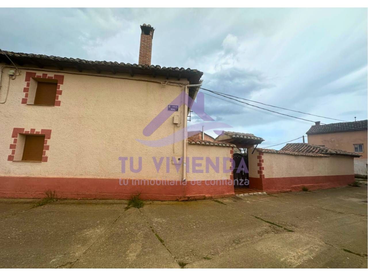 Vista exterior de Casa o chalet de alquiler en Saldaña con Calefacción y Jardín privado