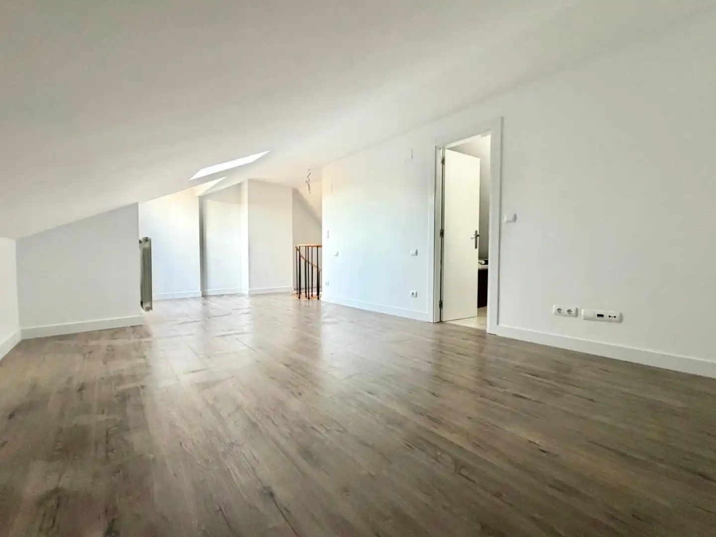 Piso en venta en Villanueva de Gállego con Terraza, Trastero y Amueblado