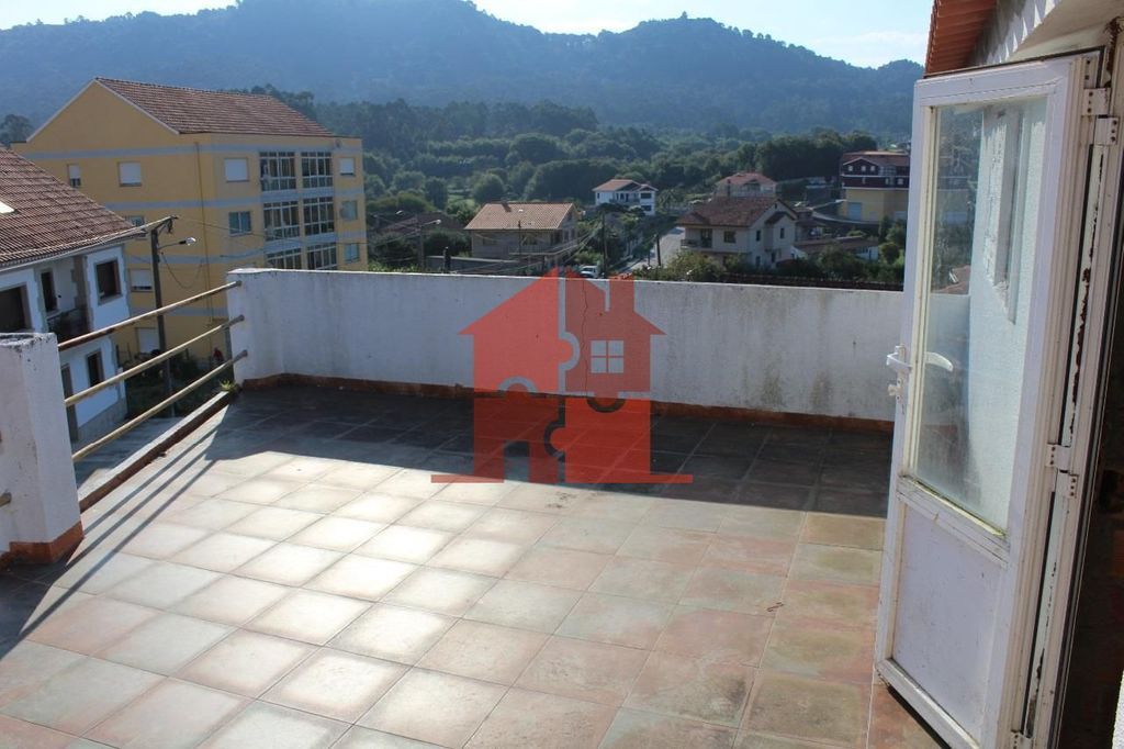 Terrassa de Casa o xalet en venda en Cangas  amb Terrassa