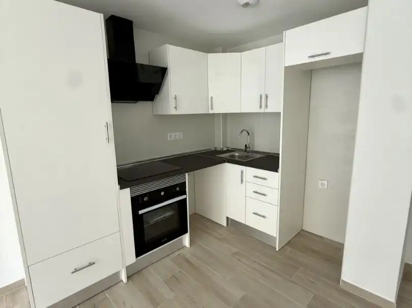 Habitatge amb ascensor en venda a avenida reyes católicos 14, imagen 4