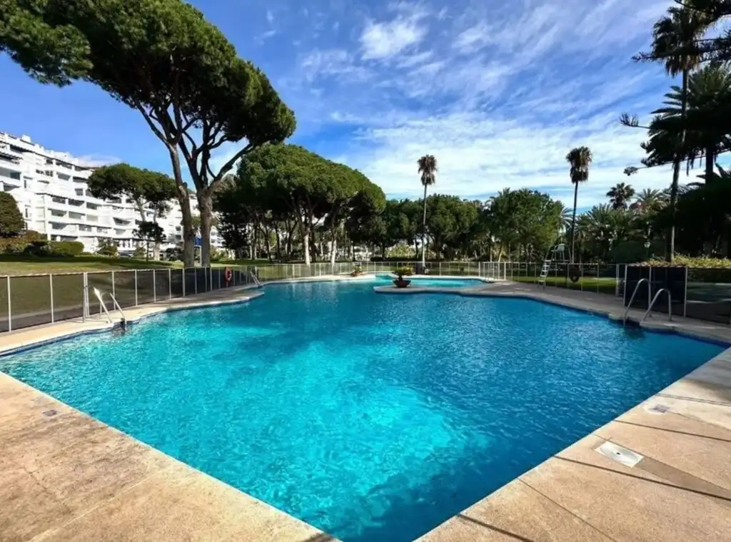 Àtic amb piscina en venda a Nueva Andalucía, imagen 15