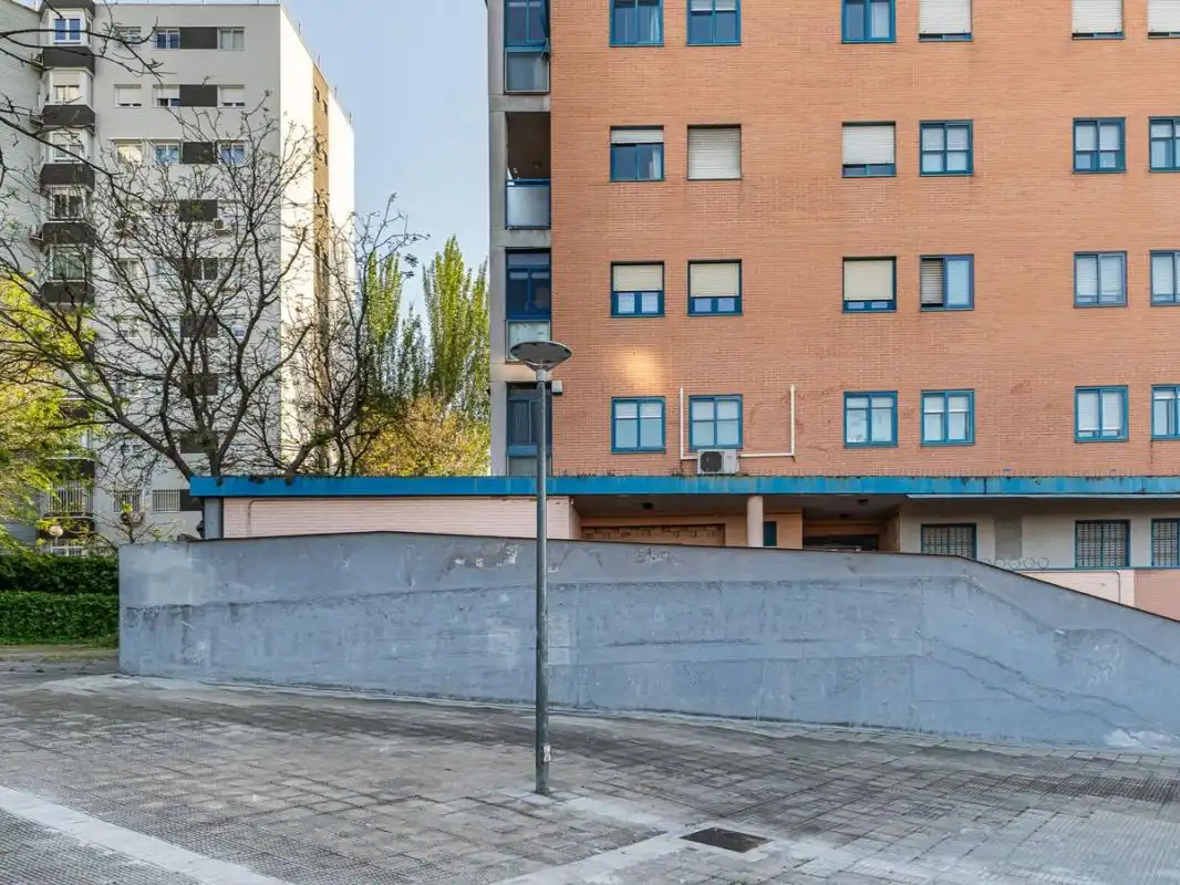 Exterior view of Commercial properties for sale in Coslada  with Heating and Terrace