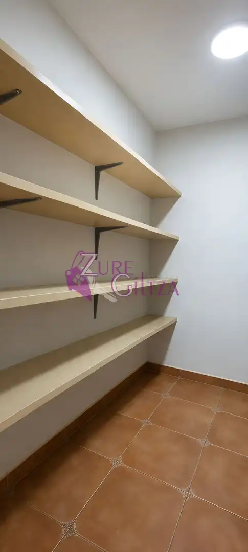 Piso en venta en Durango con Calefacción, Trastero y Amueblado