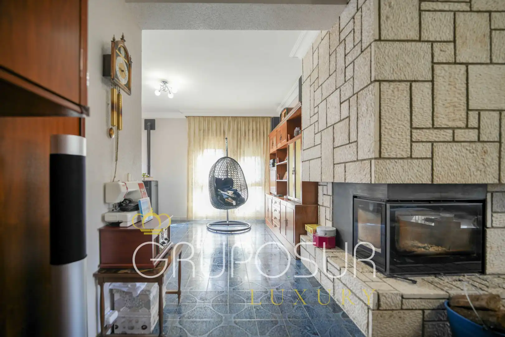 Sala d'estar de Casa o xalet en venda en Valladolid amb Calefacció, Jardí privat i Terrassa