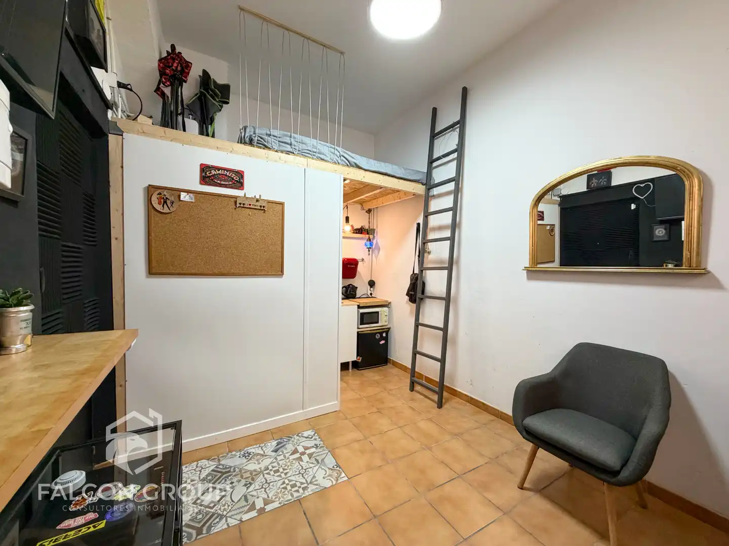 Schlafzimmer von Geschaftsraum zum Verkauf in Vilanova i la Geltrú mit Möbliert